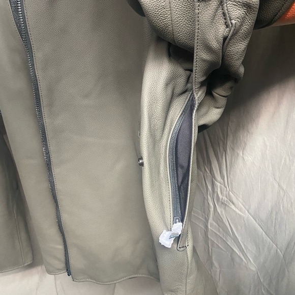 Harley Davidson thick leather water proof riding jacket - Picture 7 of 16